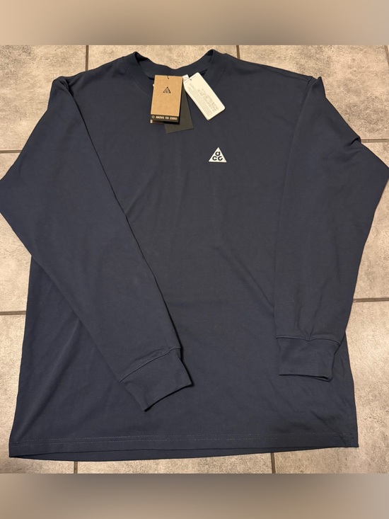 Nike ACG Other - Nike ACG Men's Long Sleeve Size Medium Loose Fit Thunder Blue NWT